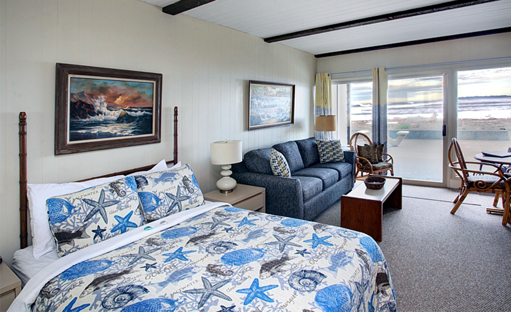 Room at Lanai at the Cove in Seaside, OR.